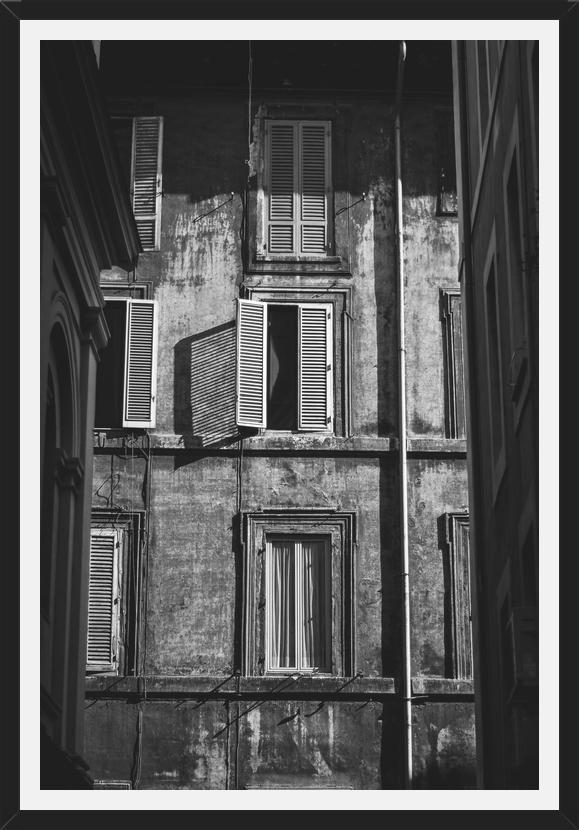 Cuadro Clásicas ventanas en Roma, Italia