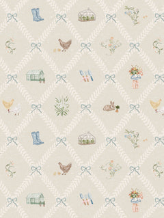 Detalle del mantel de hule Farm Beige: rombos de ramitas blancas con lazos celestes, gallinas, invernaderos y botas