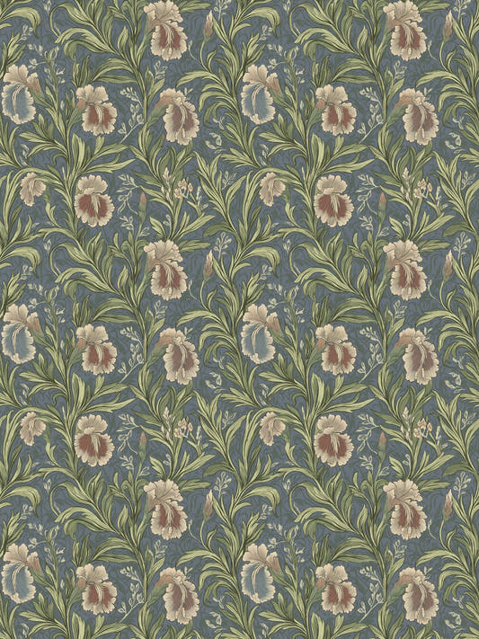Papel mural Colony, detalle del diseño: iris y hojas alargadas en verde, azul y beige sobre azul petróleo.