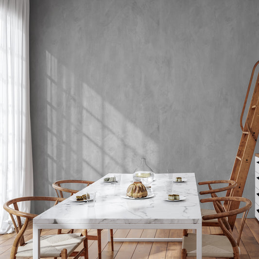 Papel mural Subtle Texture Gris, sobrio diseño de textura tipo estuco con manchas irregulares en tonos grises. Ideal para baños y cocinas.