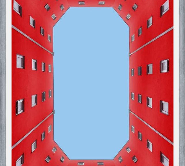 Cuadro edificio rojo