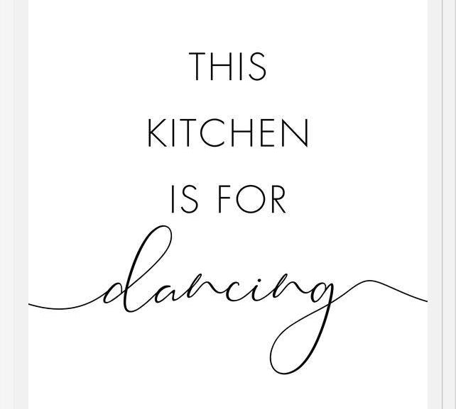 Cuadro This kitchen is for dancing