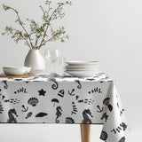 Mantel de Hule SEAHORSE AND SEA PLANTS BLACK WHITE
