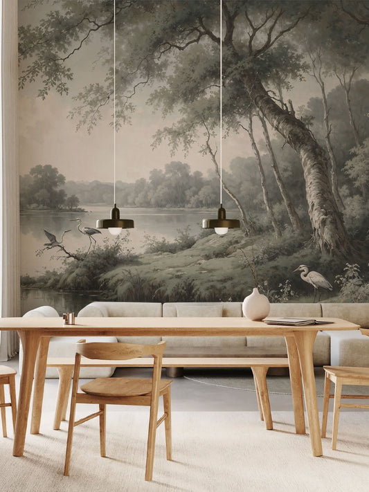 Papel mural Garza Blanca Claro, romántico diseño de ribera con garzas y árboles en gris perla y verde grisáceo. Ideal para baños y cocinas.