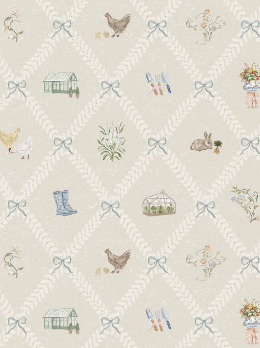 Papel mural Farm Beige, detalle del diseño: gallinas, conejos, invernaderos y botas entre guirnaldas con moños celestes.