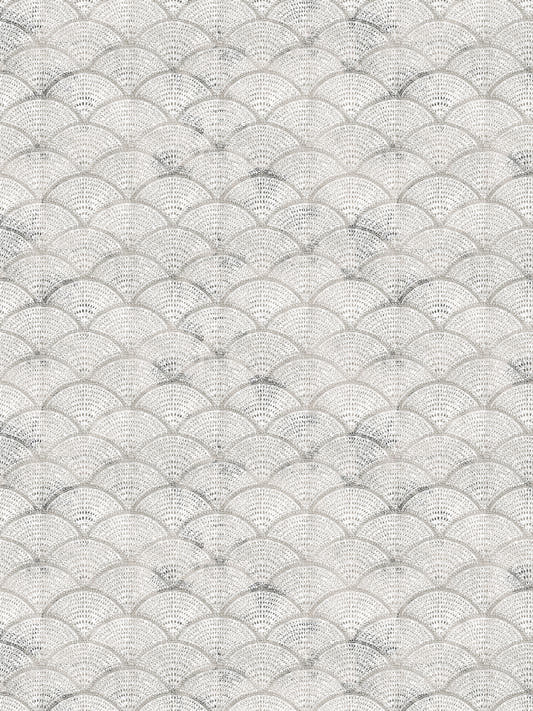 Papel mural Texture y Geometría, detalle del diseño: escamas semicirculares superpuestas en gris y blanco.