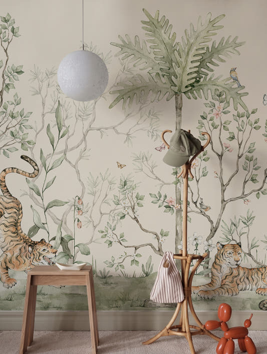 Papel mural Tigres en el Jardín en un ambiente decorado: jardín con palmeras y tigres.