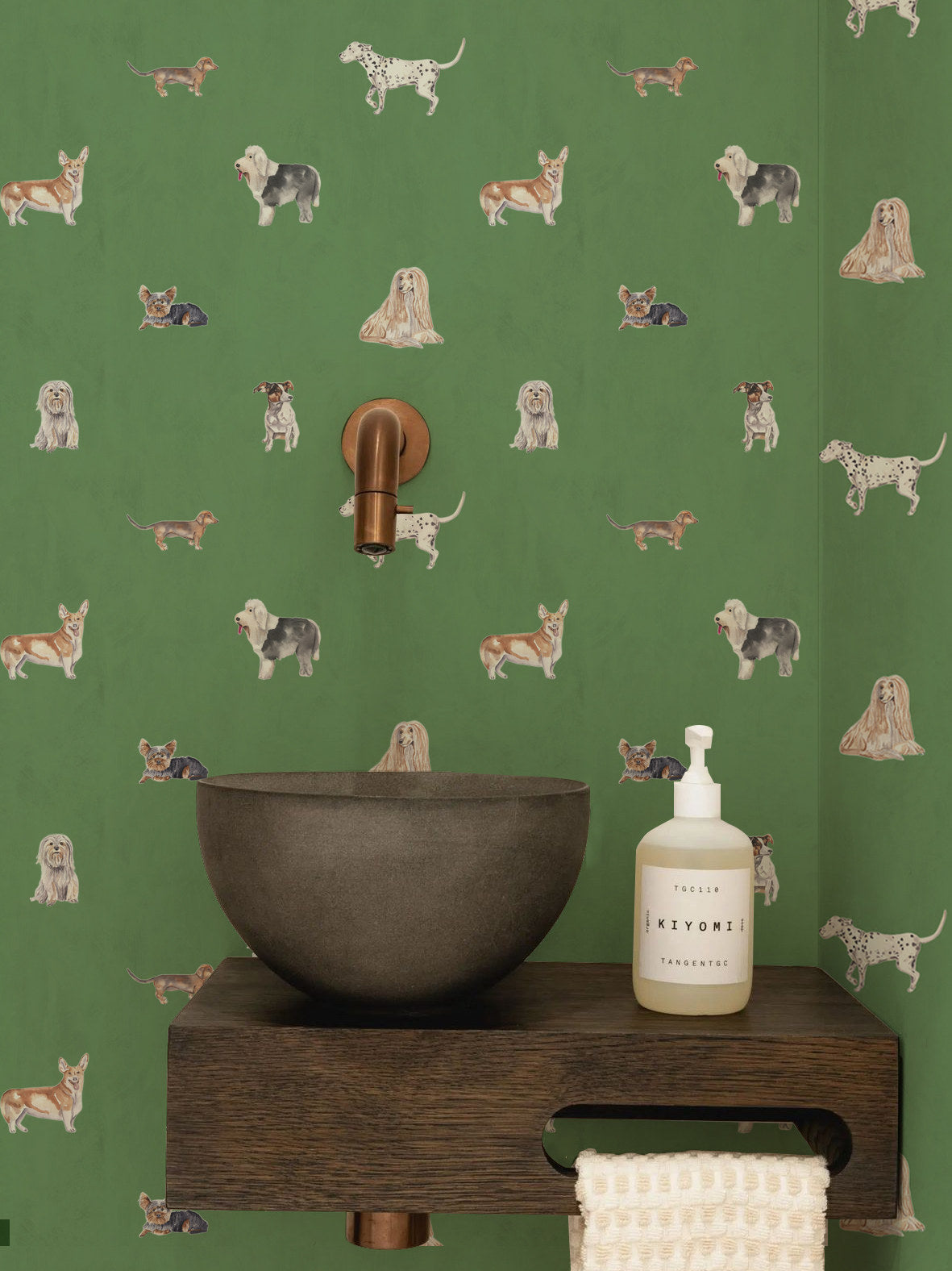 Papel mural Woaf Verde, divertido diseño de perros de distintas razas en acuarela sobre fondo verde.