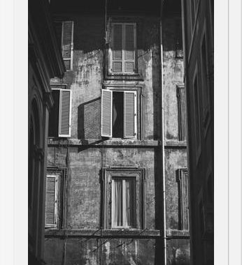 Cuadro Clásicas ventanas en Roma, Italia
