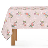 Mantel de Hule New Romantic Hand Drawn Roses Pattern