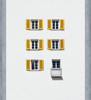 Cuadro Ventanas y balcón Suizo