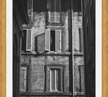 Cuadro Clásicas ventanas en Roma, Italia
